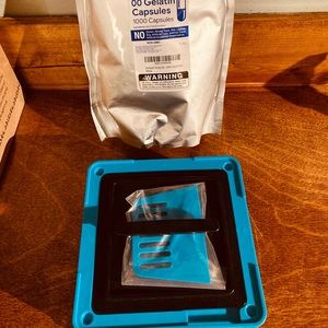 Gelatin capsules and pill filler